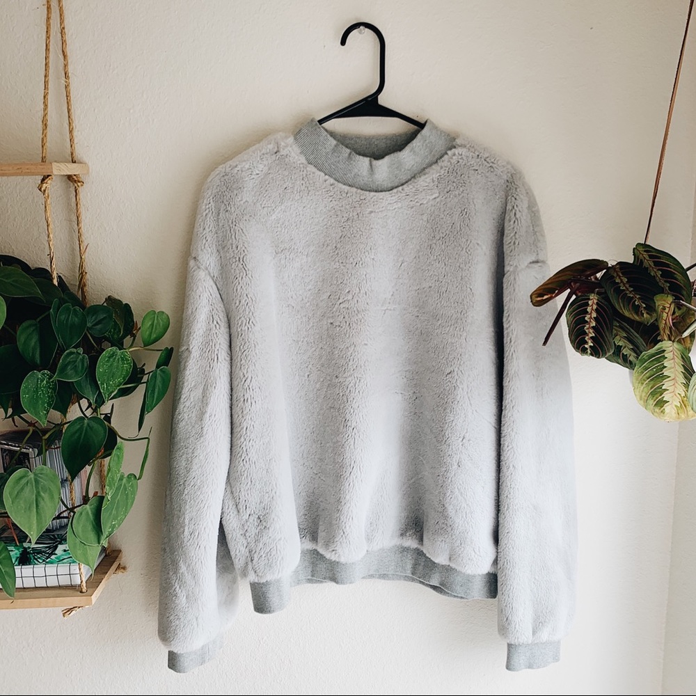 Zara fluffy sweatshirt
